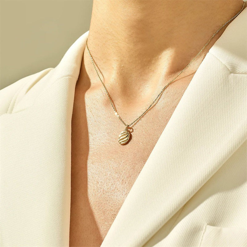Women's Gold Necklace Croissant Pendant Stainless Steel 14k Gold Chain - 2